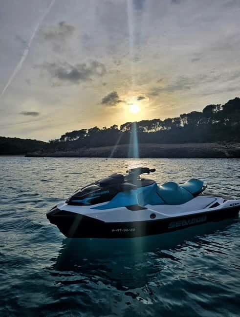 MALLORCA: JET SKI TO CALA MONDRAGÓ, CALA D'OR - Key Points