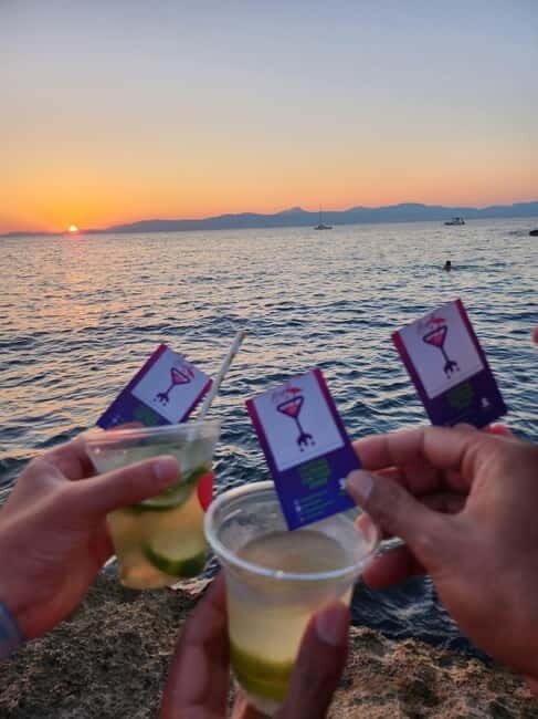 Mallorca: Paddle Surf and Drink  Refresh your Holidays! - Exploring Mallorca’s Paddle Surf and Drink Experience