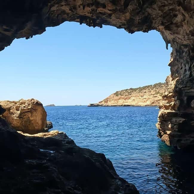 Mallorca: Private Boat Tour with Snorkeling & Snacks - Why This Tour Excels