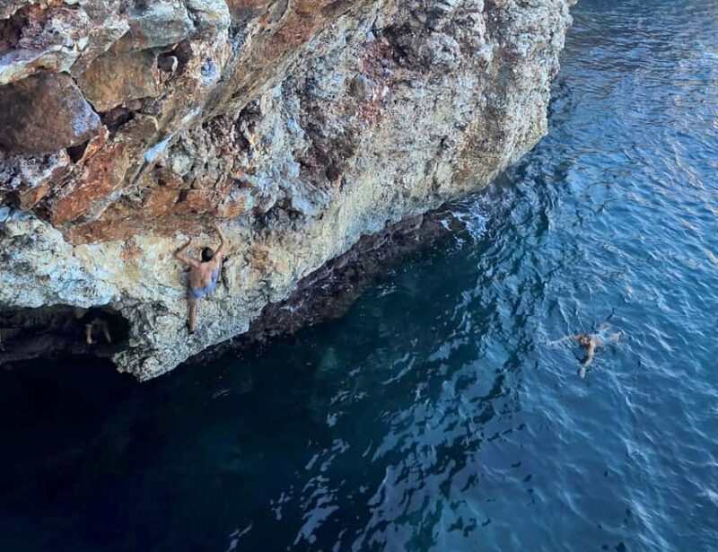 Mallorca: Psicobloc / Deep Water Soloing (DWS) - Authentic Experiences and Unique Highlights