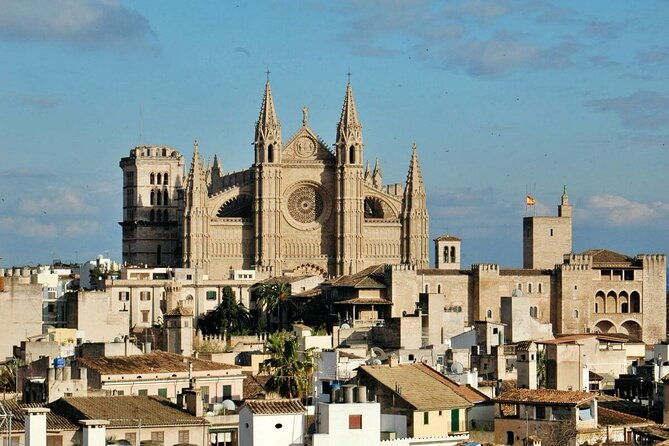 mallorca-shore-excursion-bellver-castle-and-cathedral-private-tour