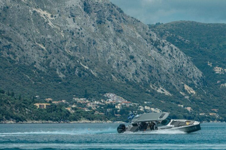 mallorca-sunset-cruise-on-speed-boat