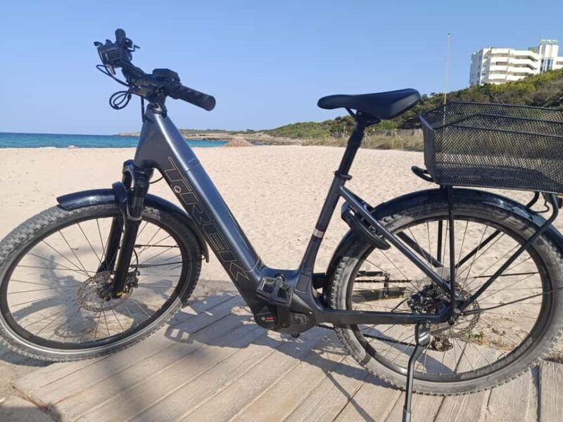 Mallorca: Touring or electric bike rental in Cala Millor - Why Rent a Bike in Cala Millor?