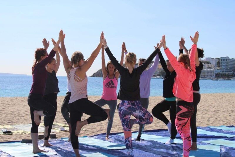 mallorca-yoga-and-brunch-on-palmanova-beach