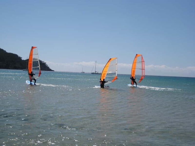 Malmö: Beginner class Dynamic Windsurfing - On the Water: Learning and Fun