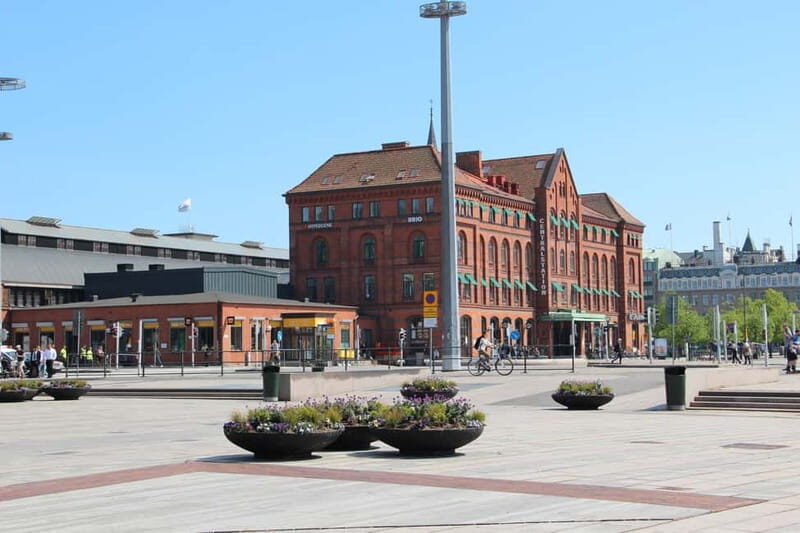 Malmö in 30 Minutes luxury e-car (Audi, E- Mercedes ) - Who Should Book This Tour?