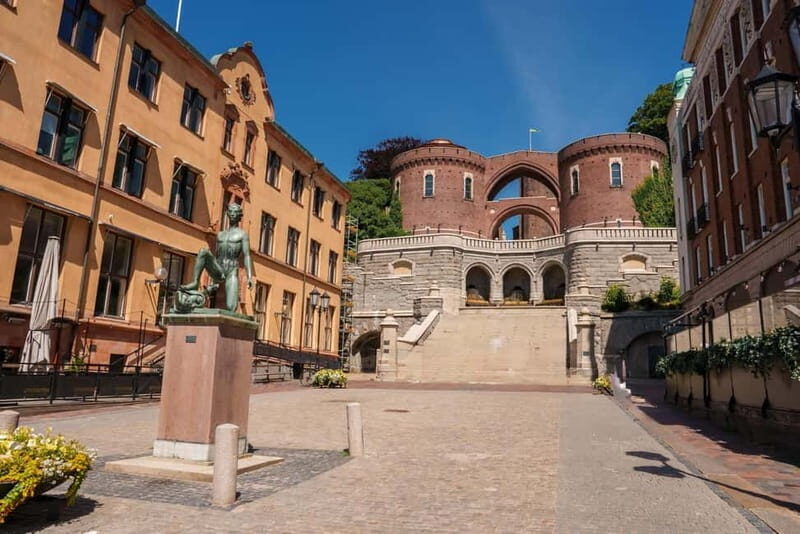 Malmo: Insta-Perfect Walk with a Local - Exploring Malmo with a Local: A Practical Guide