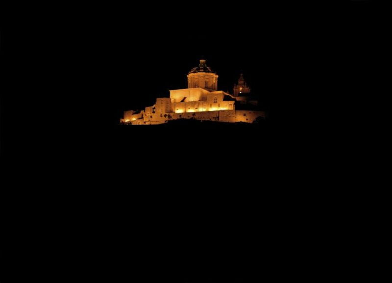 malta-by-night-valletta-birgu-mdina-mosta