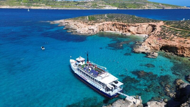 malta-comino-blue-lagoon-crystal-lagoon-caves-cruise
