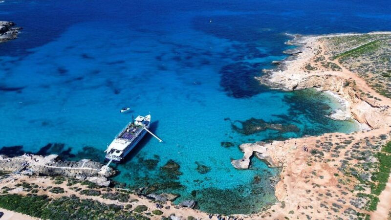 malta-comino-blue-lagoon-crystal-lagoon-caves-cruise