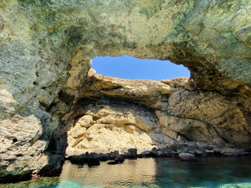 malta-comino-blue-lagoon-crystal-lagoon-private-boat-tour