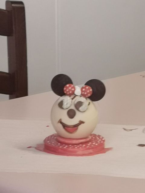 malta-family-of-monsters-chocolate-making-class