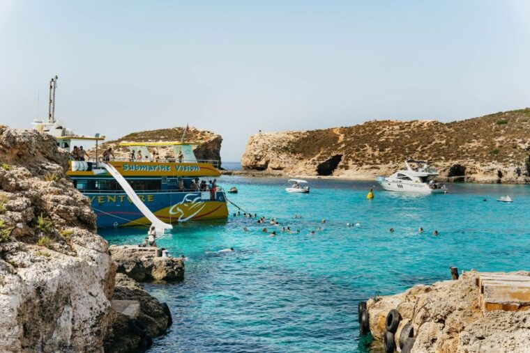 malta-gozo-comino-islands-blue-lagoon-seacaves-tour