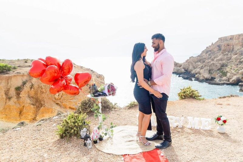 malta-marrige-proposal-with-scenic-views-and-picnic
