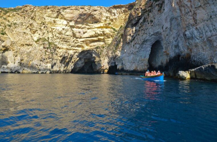 malta-marsaxlokk-blue-grotto-and-qrendi-guided-tour