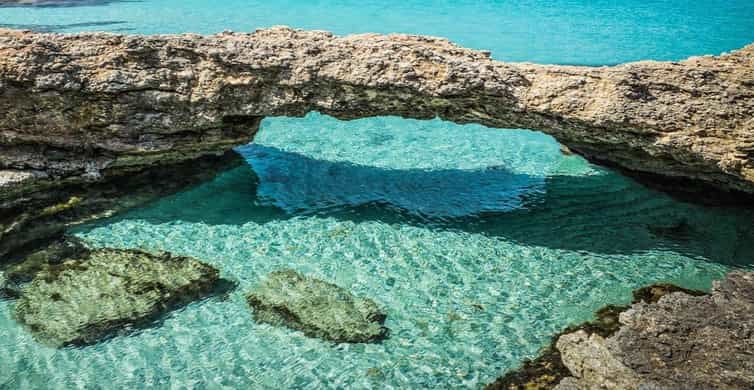malta-private-boat-cruise-with-caves-beaches-swim-stops