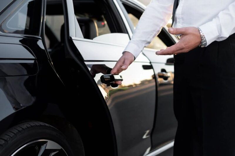 malta-private-chauffeur-service-to-explore-the-island-2