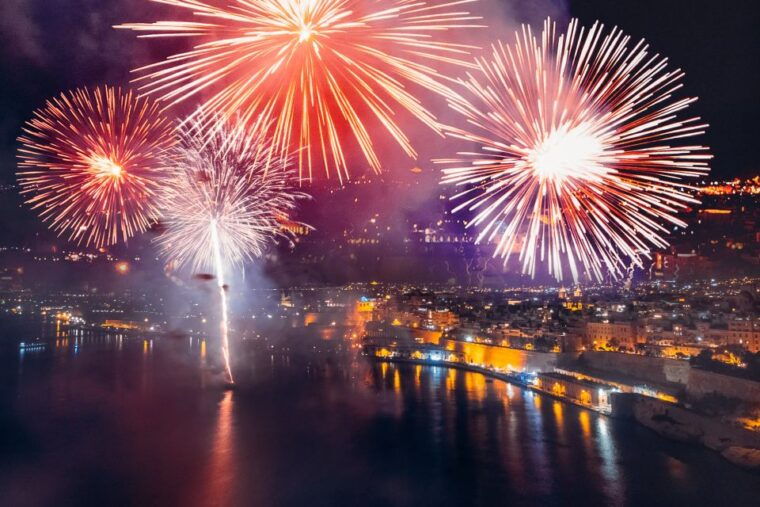 malta-valletta-sliema-bugibba-fireworks-festival-cruise