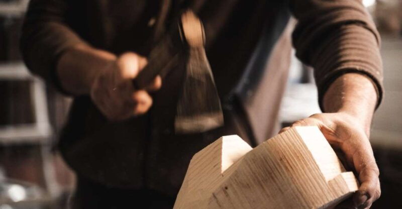 mamoiada-visit-to-a-mask-artisans-laboratory