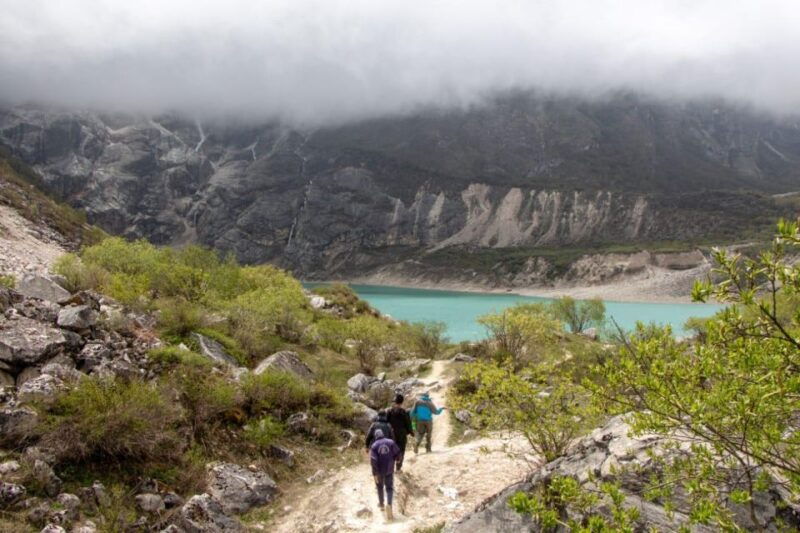 manaslu-circuit-trek-guide-service