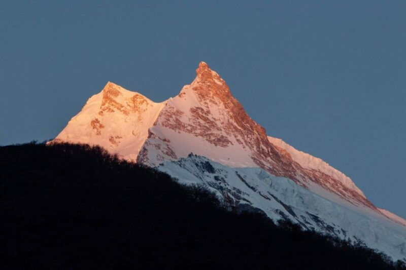 manaslu-circuit-trek-guide-service