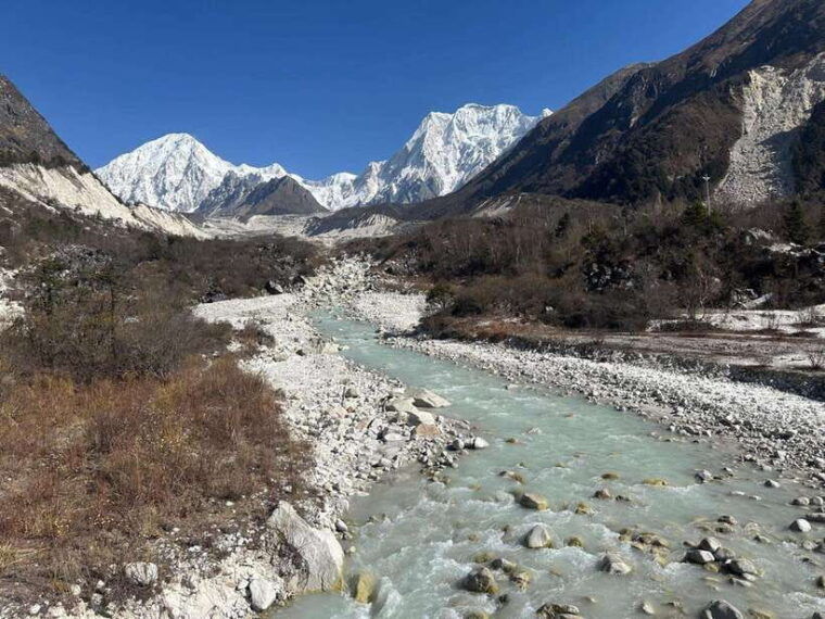 manaslu-circuit-trek-with-larkya-la-pass-hidden-gems