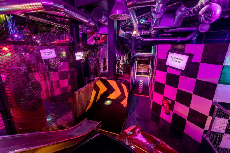 manchester-junkyard-golf-club-tickets-for-9-or-18-holes