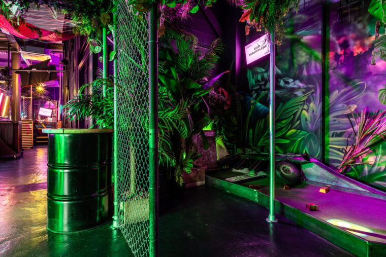 manchester-junkyard-golf-club-tickets-for-9-or-18-holes
