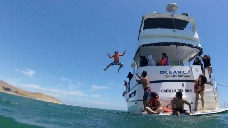 mancora-sunset-boat-party-tour