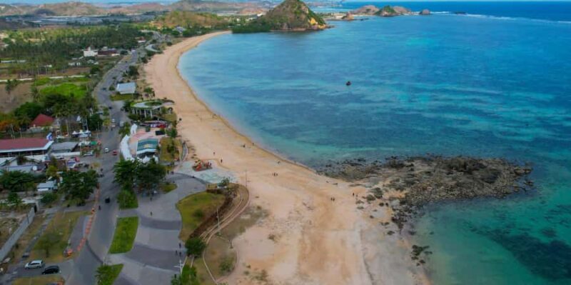 Mandalika, Lombok: Beach Hopping Tour & Sasak Traditions - Who Should Book This Tour?