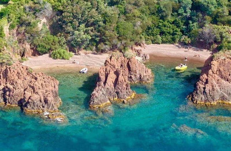 Mandelieu: Visit and aperitif by private boat - Key Points