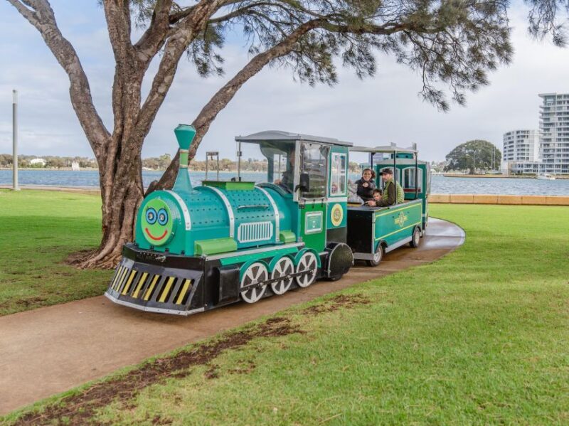 Mandjar Bay - Mini Toot - What is the Mini Toot Experience?