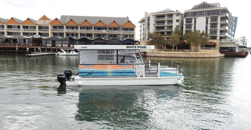 Mandurah: Sightseeing Dolphin Cruise with Tour Guide - The Sum Up