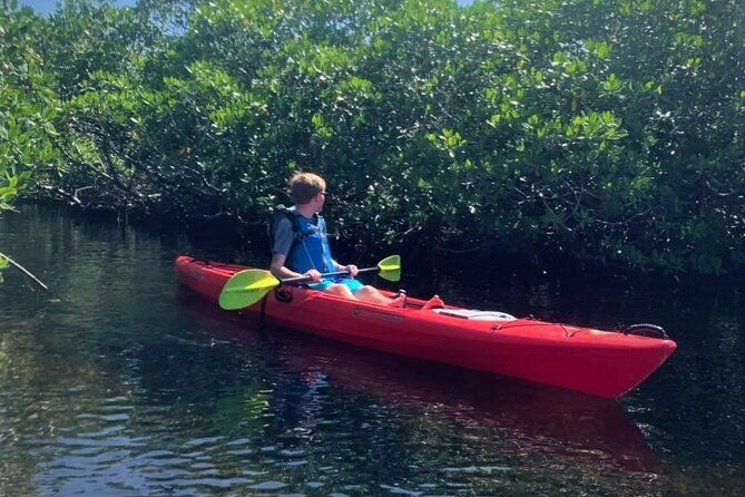 mangrove-tunnel-kayak-adventure-in-key-largo