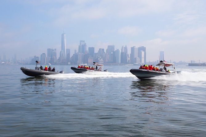 manhattan-adventure-sightseeing-boat-tour-departing-midtown