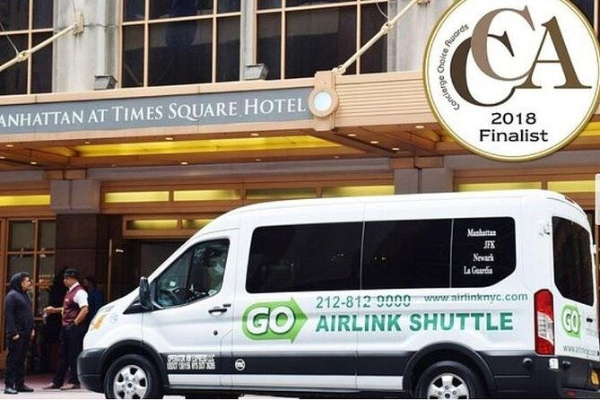 manhattan-to-lga-one-way-shared-departure-transfer