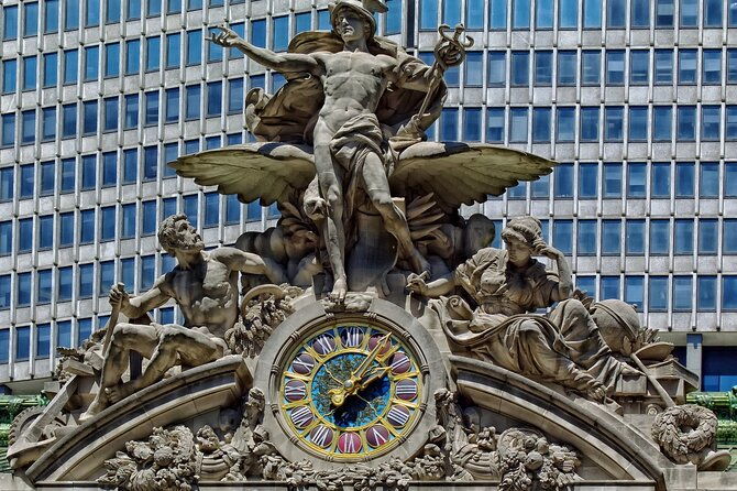 manhattans-finest-luxury-and-landmark-tour-of-fifth-avenue