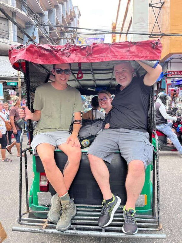 manila-tuk-tuk-adventure-hop-in-and-hop-off