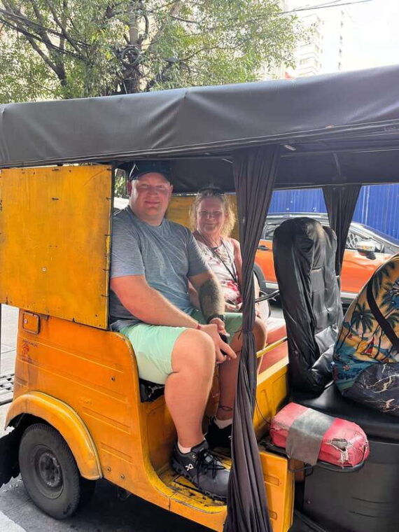 manila-tuk-tuk-adventure-hop-in-and-hop-off