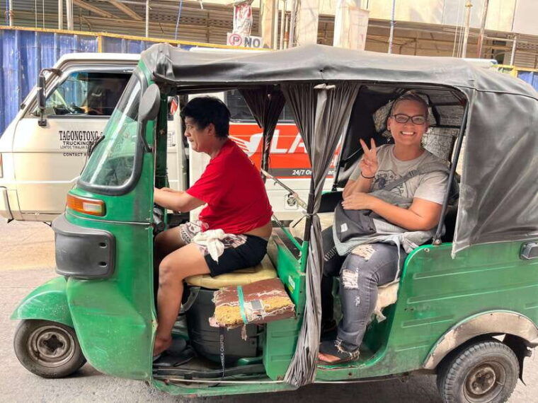 manila-tuk-tuk-adventure-hop-in-and-hop-off