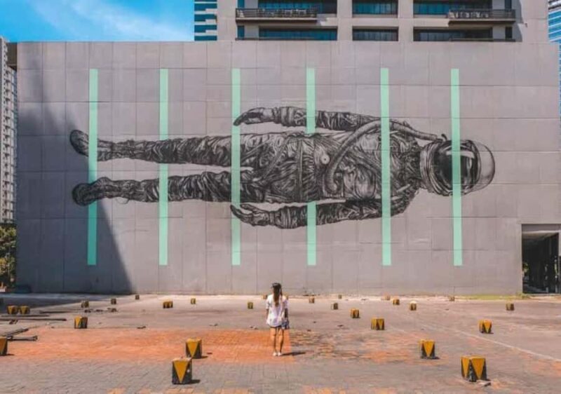 Manila Urban Charms & Gondola Bliss Cityscape Tour - Key Points