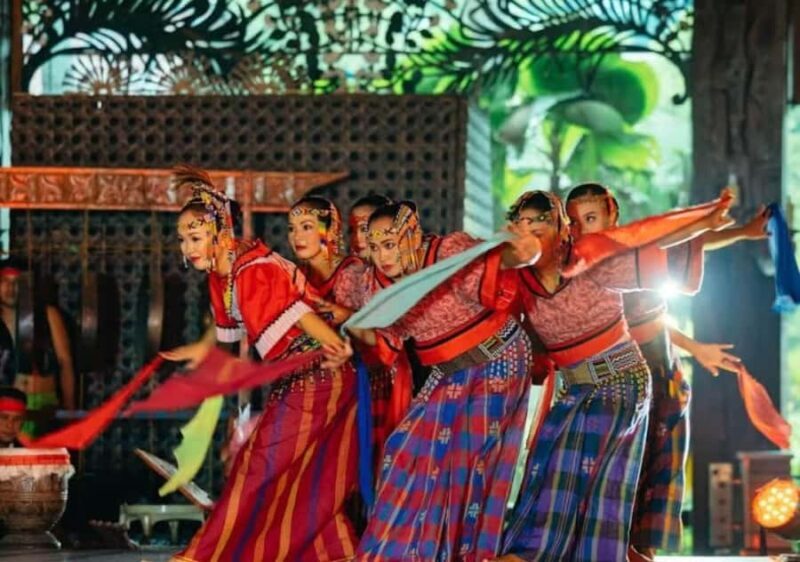 Manila Villa Escudero Private Day Tour with Lunch - Practical Considerations