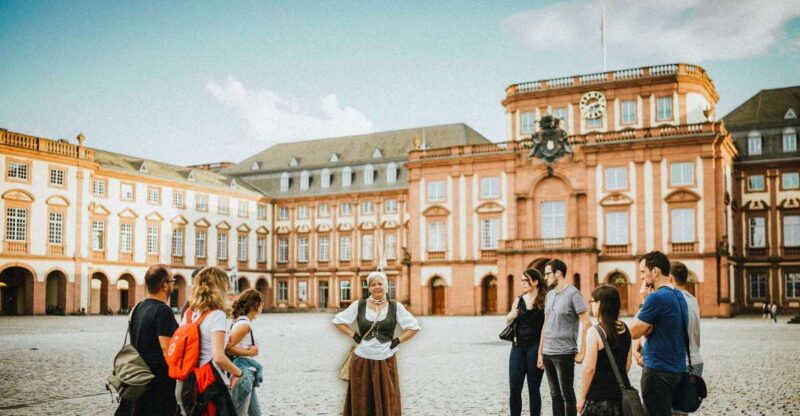 mannheim-guided-costume-tour-hangmen-witches-huguenots