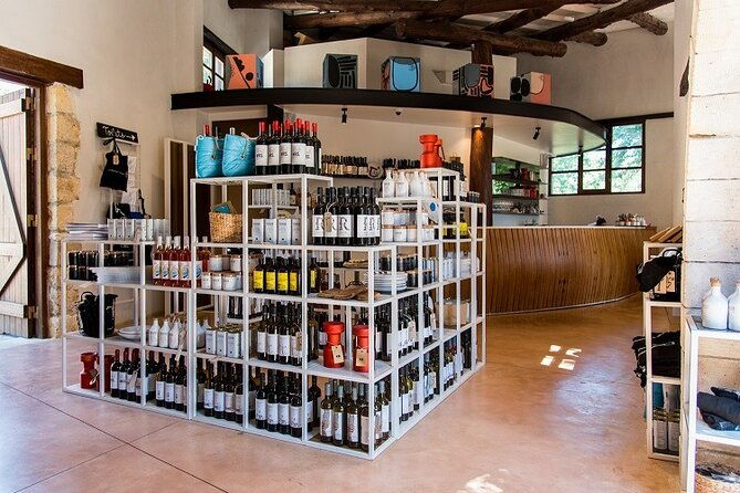 manousakis-winery-shuttle-service-tour-and-taste