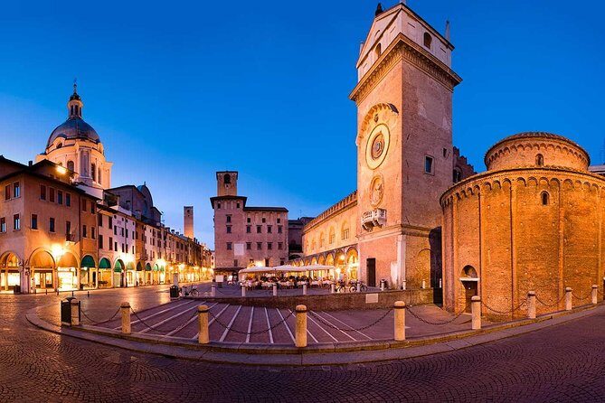 Mantova Centro Storico - Tour a piedi con Guida Privata - Practicalities and What to Expect