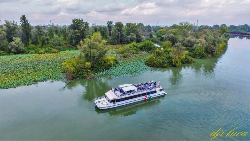 Mantua: Guided Panoramic Boat Tour "City, Lakes, and Natural Park" - Who Will Love This Tour?