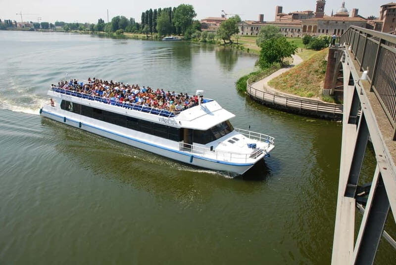 Mantua Lakes and Vallazza Oasis: a timeless boat trip - A Closer Look at the Journey
