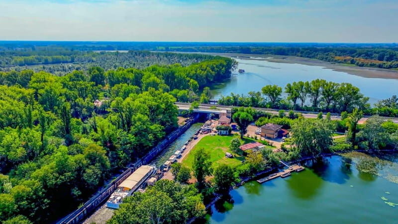 Mantua: Panoramic Cruise with Guide, Natural Oasis and Water Elevator - A Scenic Journey Through Mantua’s Lakes and Nature