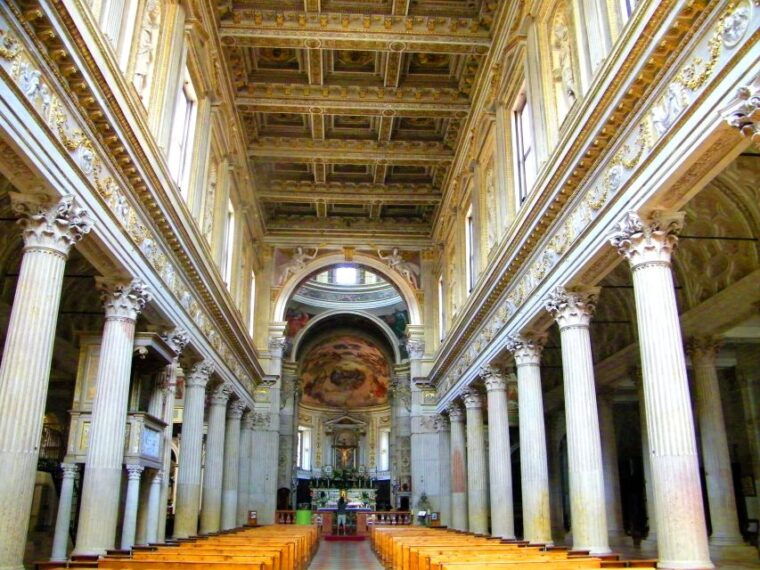 mantua-town-highlights-and-monuments-walking-tour