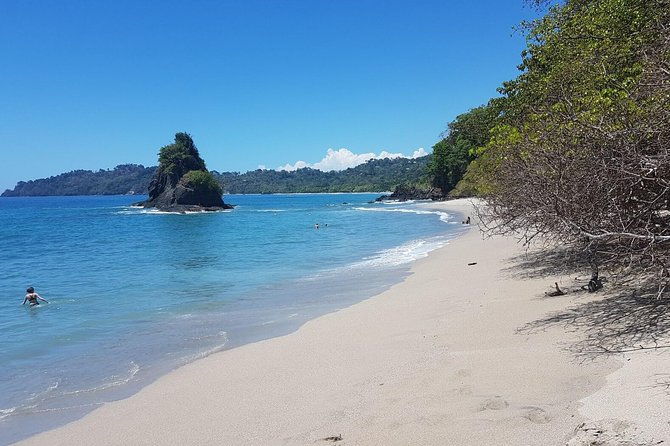 manuel-antonio-national-park-beach-sightseeing-day-trip-from-san-jose